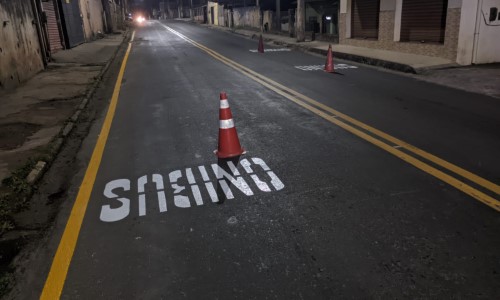 Volta Redonda: Avenida Francisco Crisóstomos Torres ganha sinalização após asfaltamento